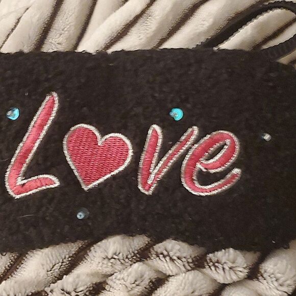 Faux Fur Slippers Sleep Mask Jeweled Embellished LOVE XL NEW - Picture 6 of 6